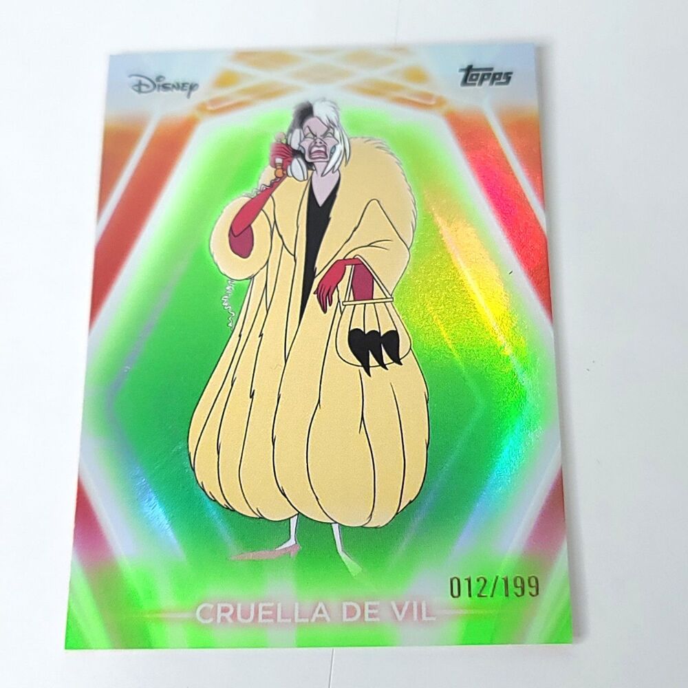 Cruella De Vil Topps 2026 Disney Neon Holo Parallel Refractor Limited 012/199